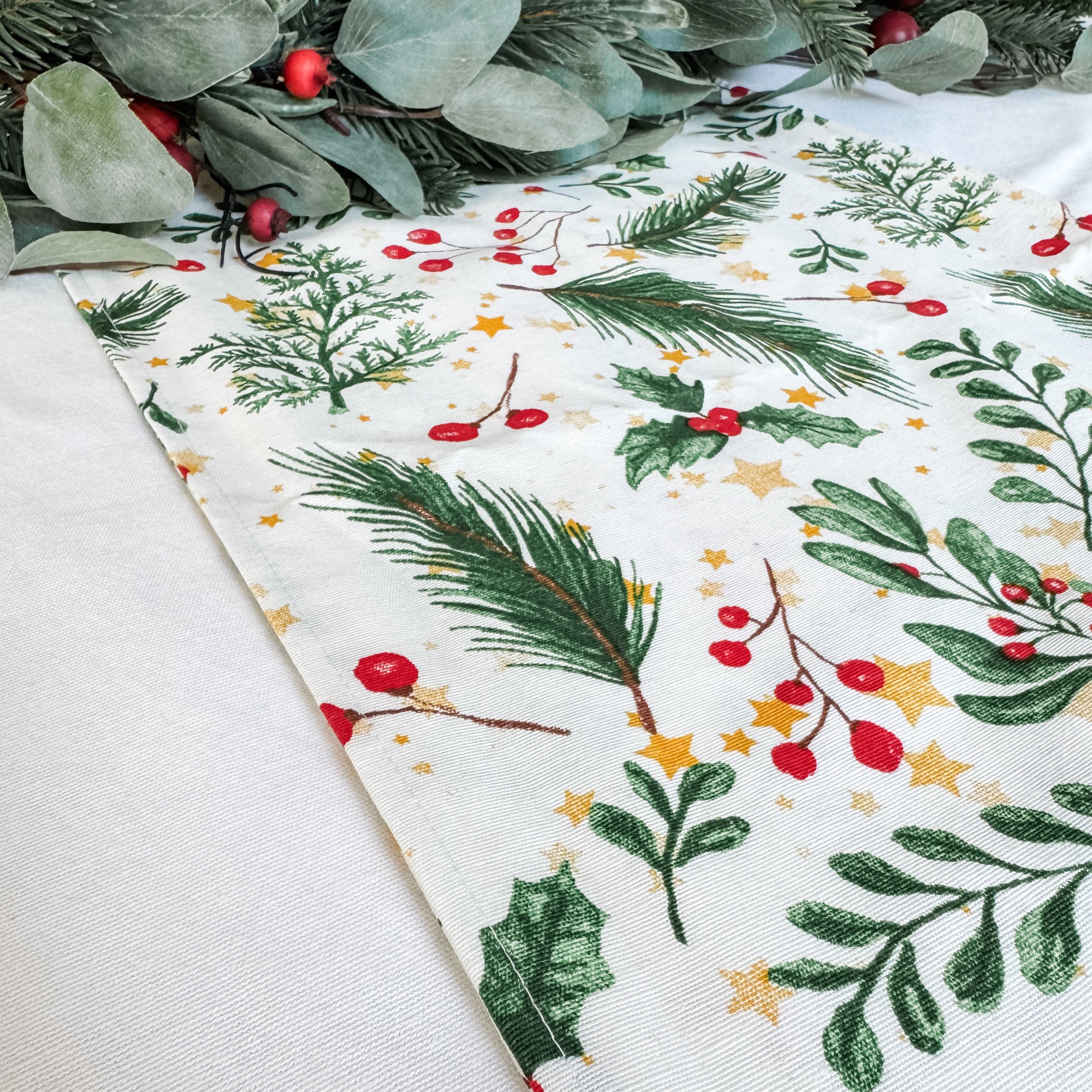 Christmas Greenery Table Runner | FMSC MarketPlace