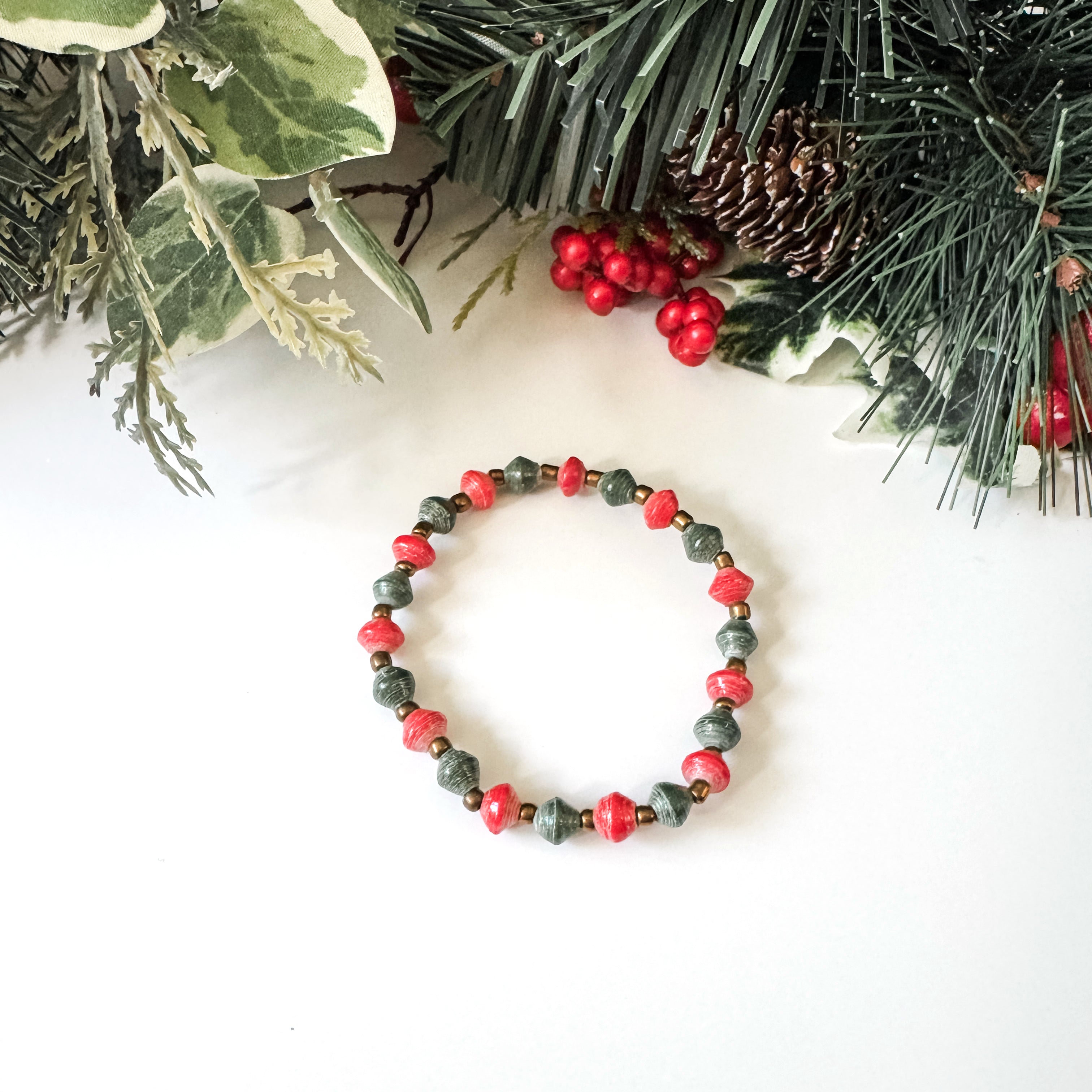 Christmas Paper Bead Bracelet