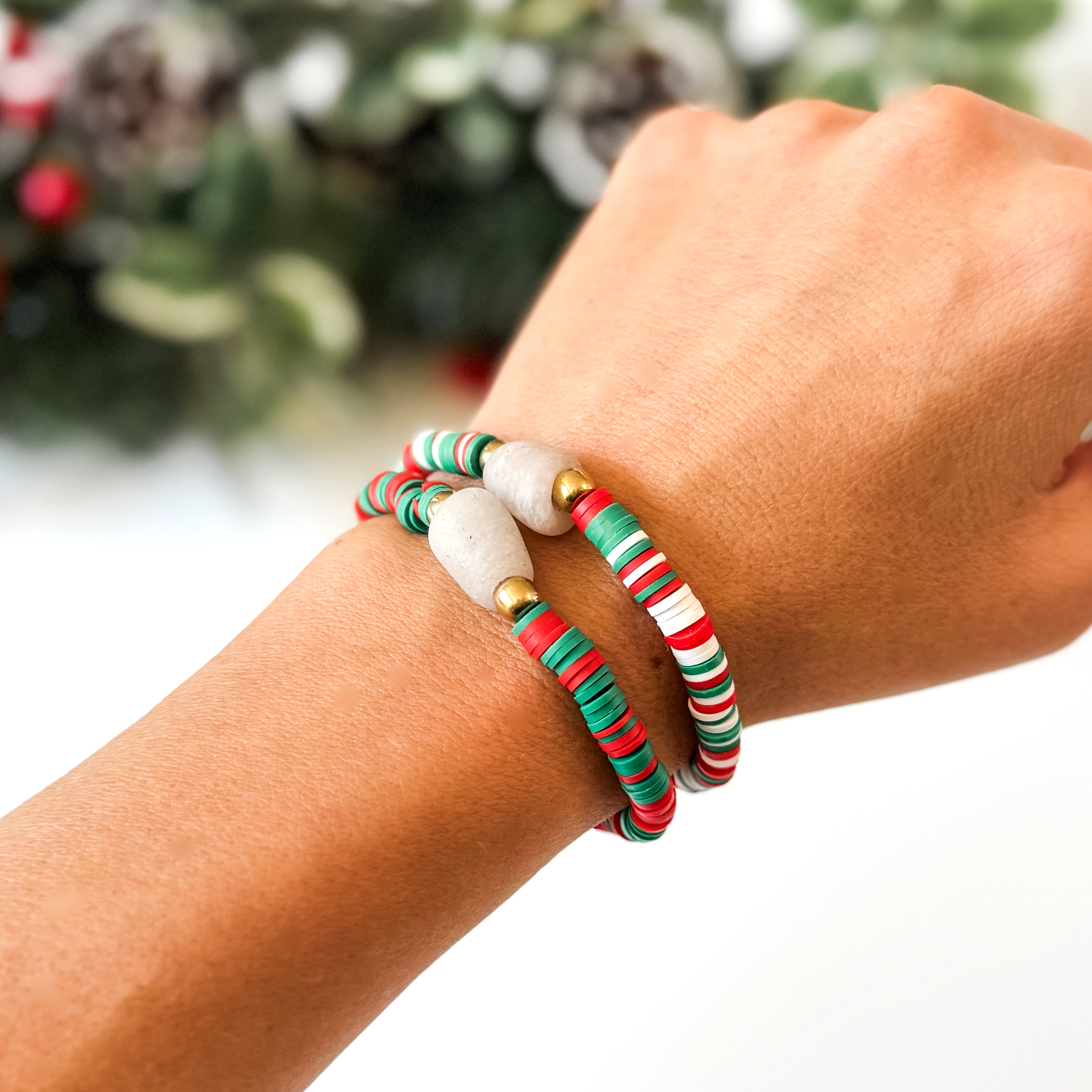 Christmas-Vibe-Bracelet_Lifestyle.jpg