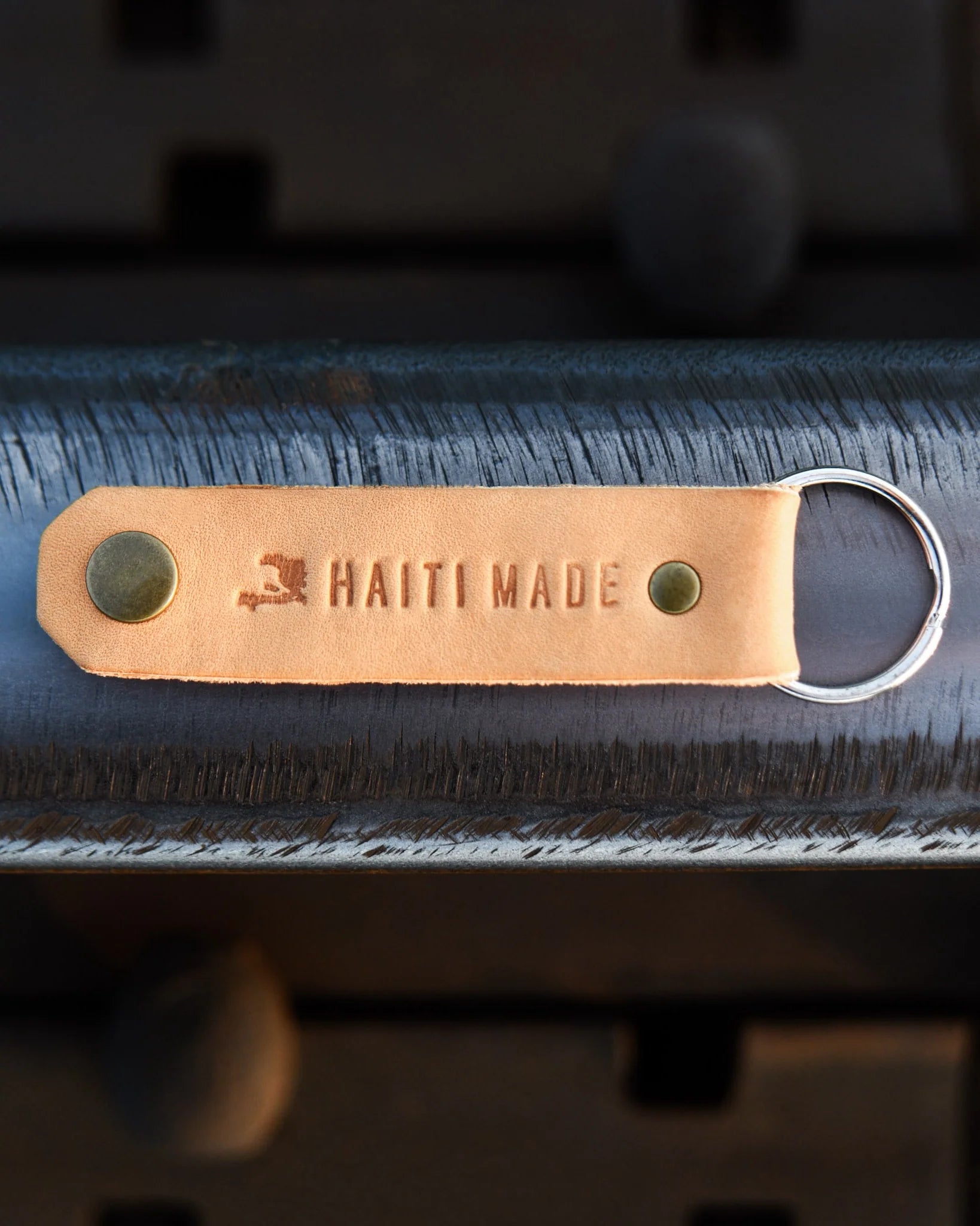 Haiti-Made-Pa-Pedi-Keychain-Blonde.webp