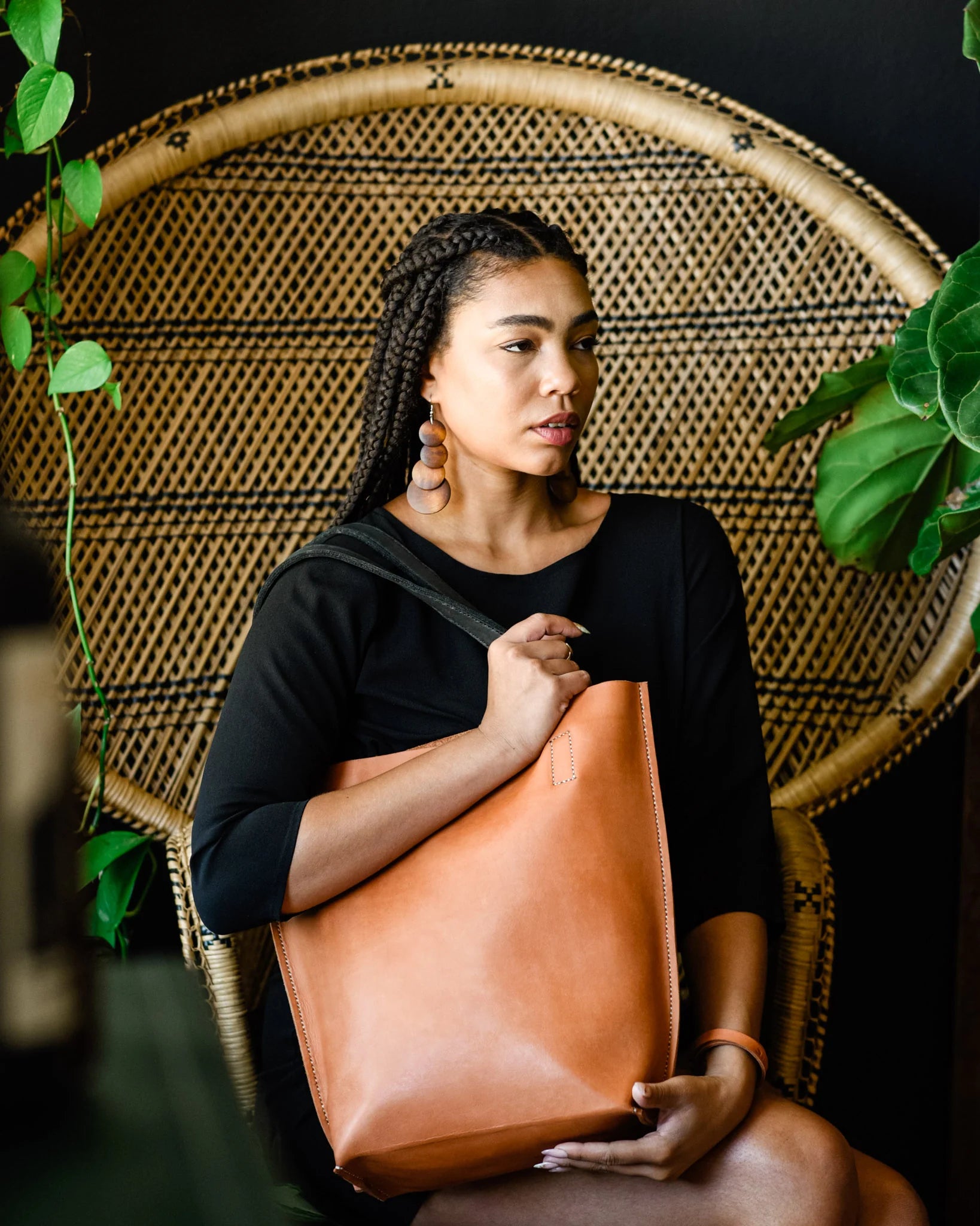 Haiti-Made-Piti-Slim-Bel-Tote-Cognac-1_jpg.webp