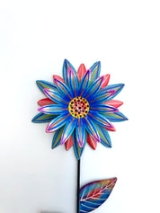 Three Dimensional Flower Garden Stake