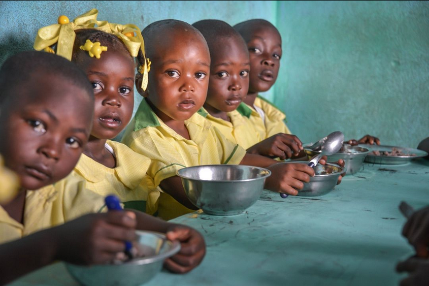 Kids_eating.png