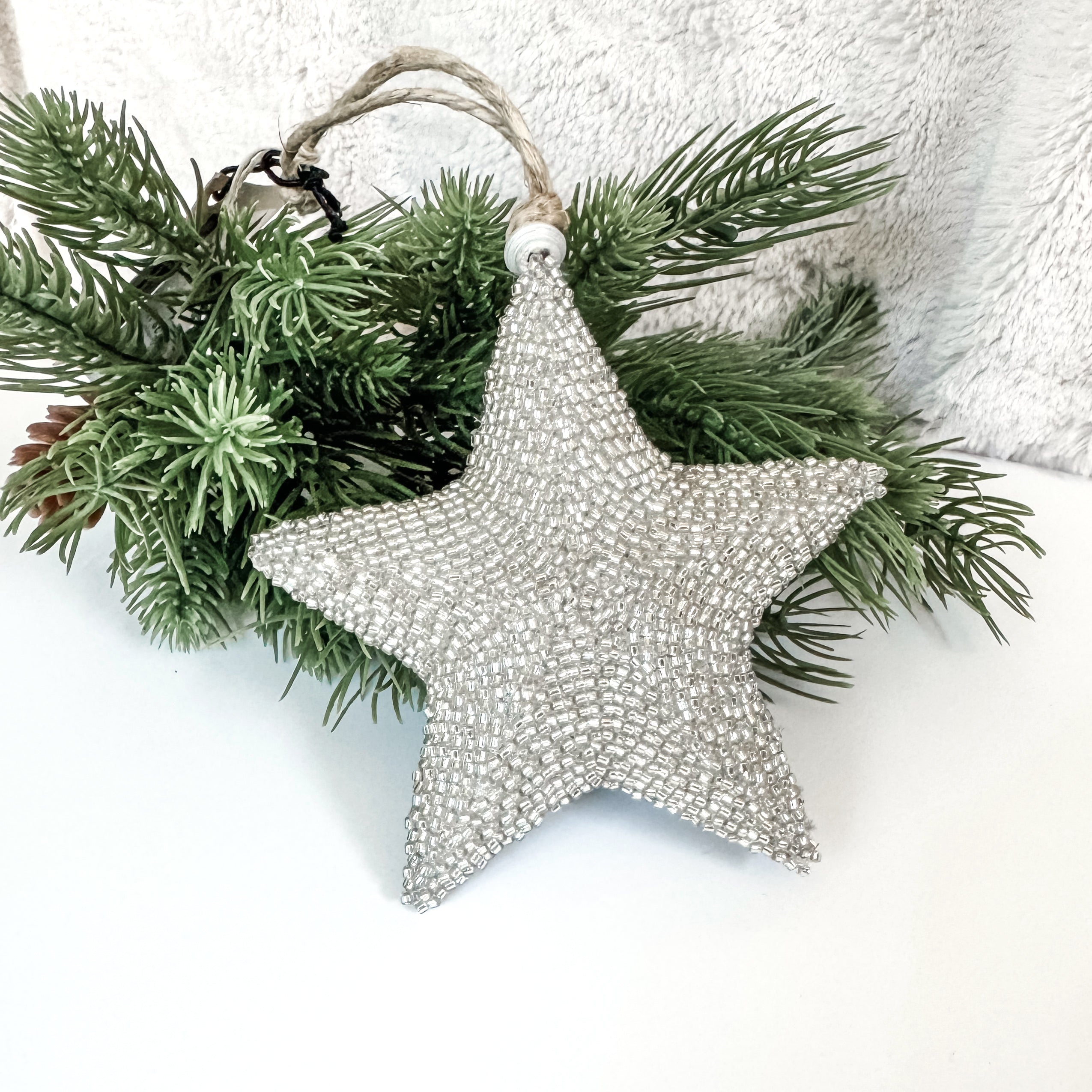 Maria-Star-Ornament-Silver_a3361154-0870-4f92-b092-8498e8eda93e.jpg