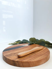 Round Cheese Board with Spreader