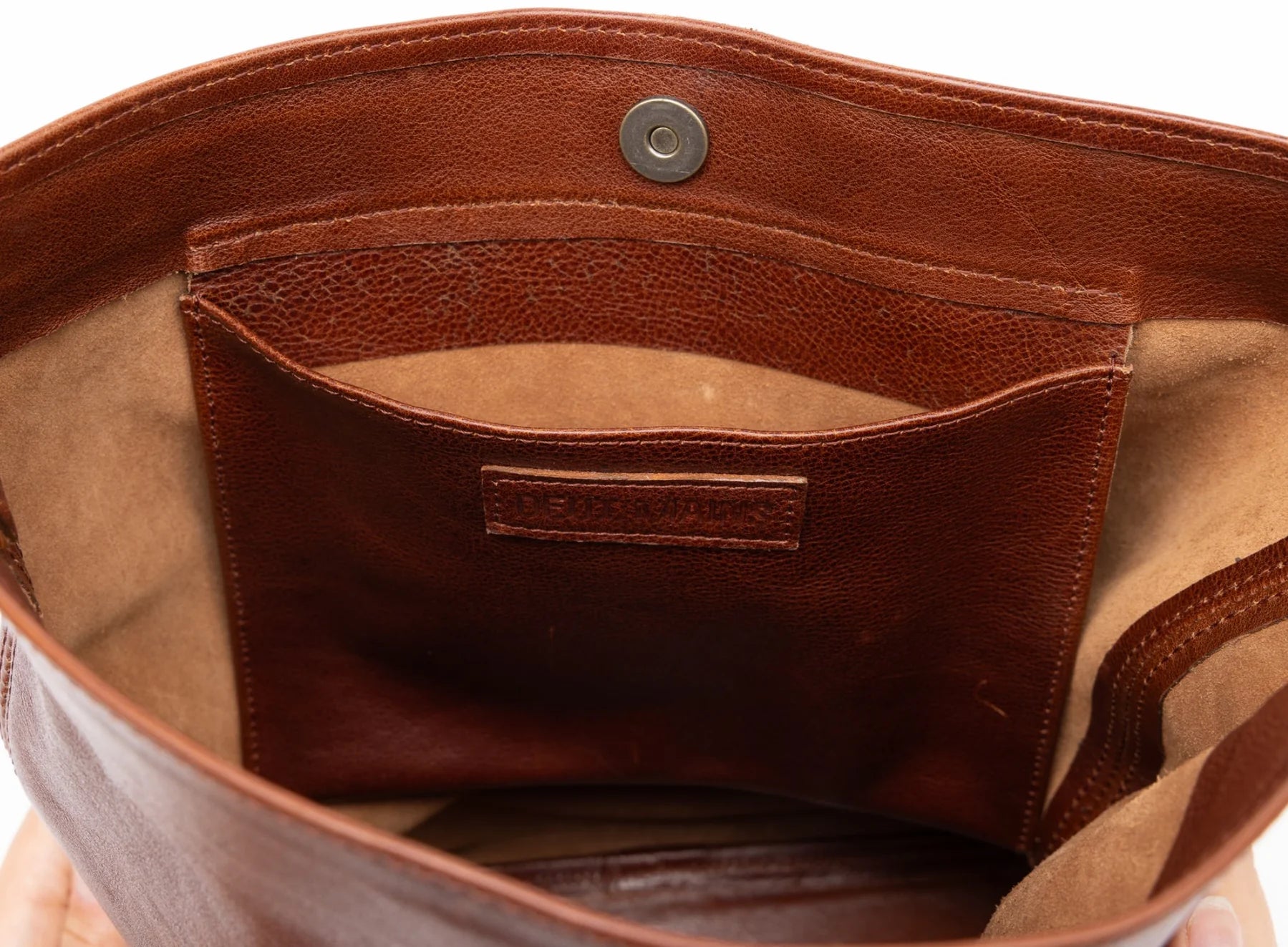 sarah-shoulder-bag-mohogany-interior-view_1800x1323_jpg.webp