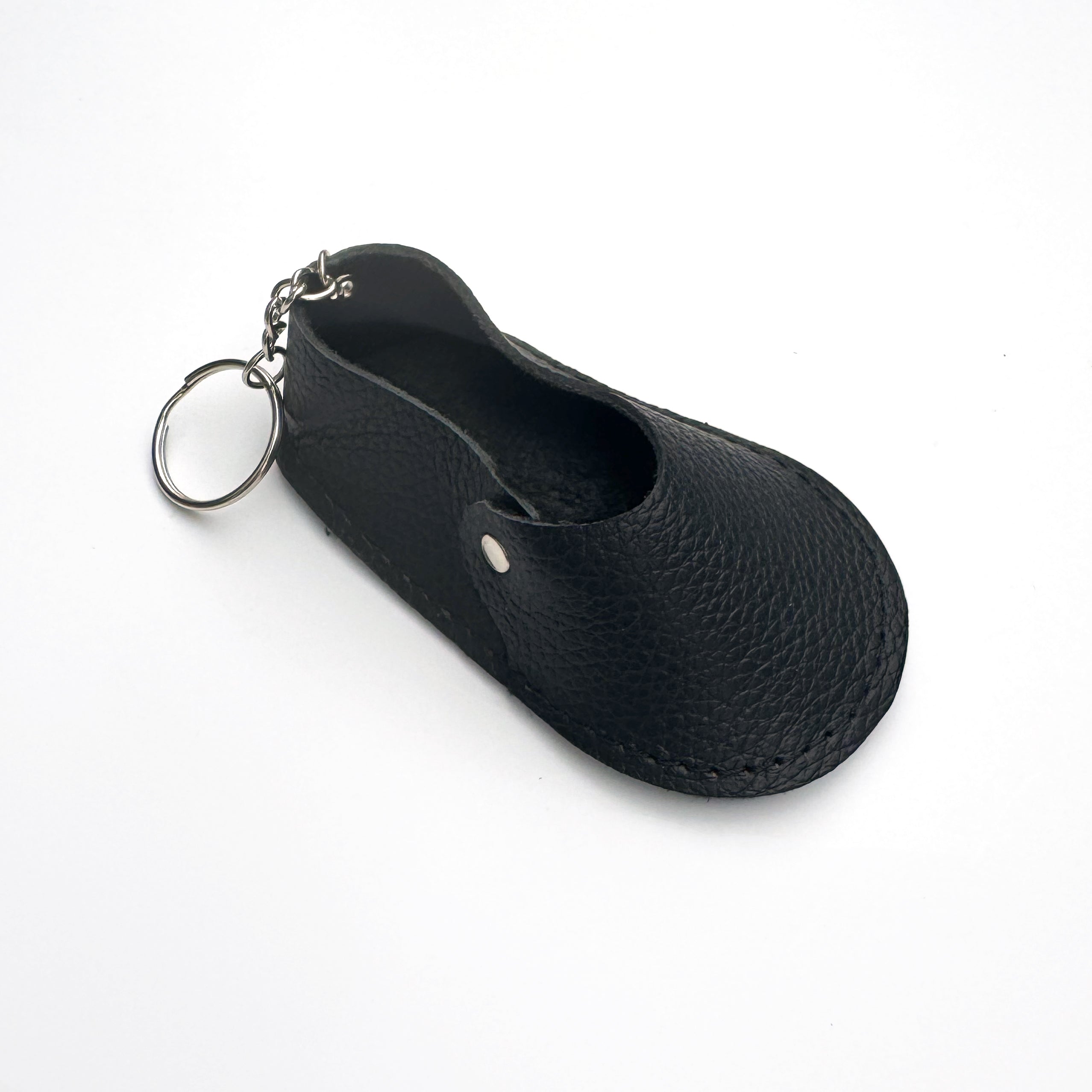 shoe-keychain3_4c8c06a1-5f94-429a-85ce-30adf135c18f.jpg