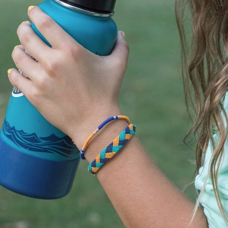 Vsco bracelets 2025 on hydro flask