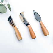 Wood and Horn Cheese Spreader - FMSCMarketplace.org
